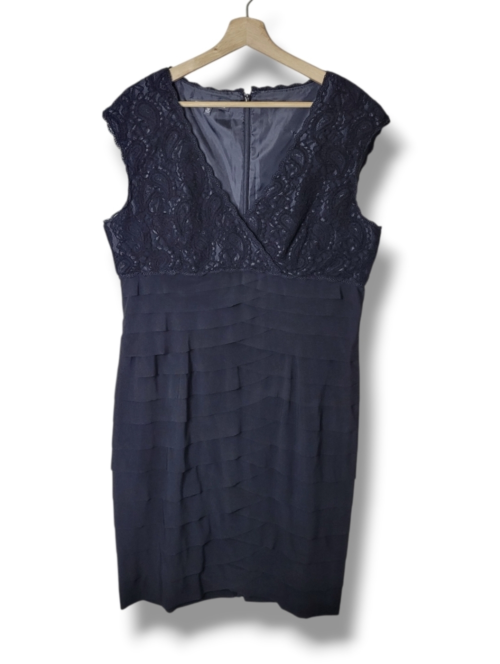 Jones Wear Black Cocktail Dress Size 16 LBD